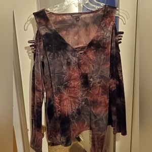 Maroon cold shoulder top